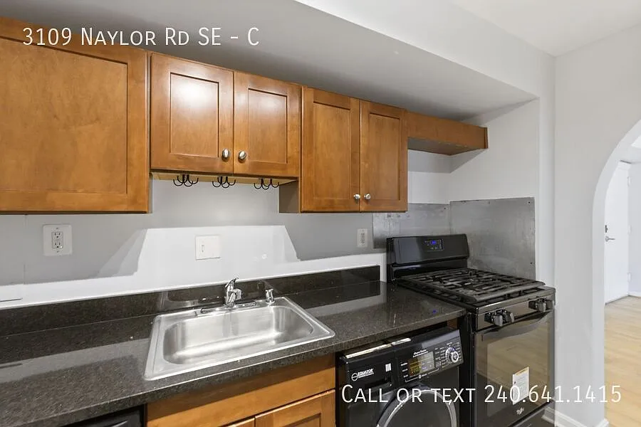 Charming 2 BR/1 BA Condo in Buena Vista! — Photo 2