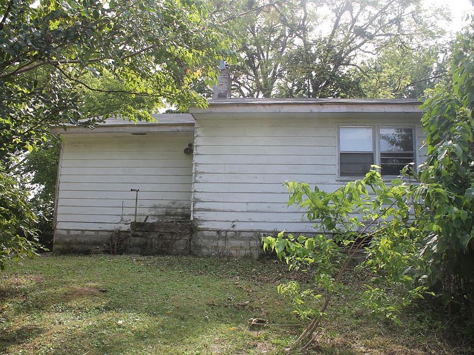 2nd image of 253 Winn St
