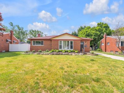 27827 Lyndon St, Livonia, MI, 48154