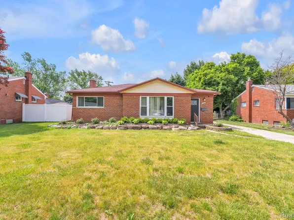 27827 Lyndon St, Livonia, MI 48154