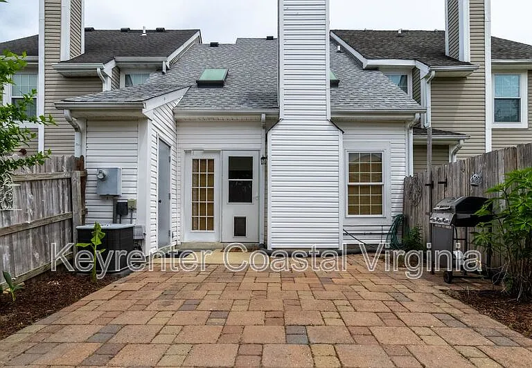 922 Pocahontas Ct — Photo 12