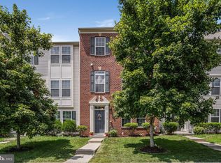 43018 Spyder Pl, Chantilly, VA 20152
