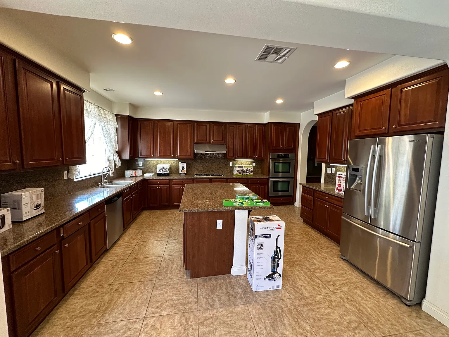 Sand Dunes St, Corona — Photo 4