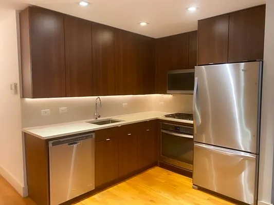 Rented by The Dermot Realty Management Company | media 78