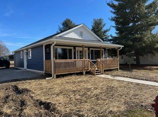 692 N Jefferson St, Utica, OH 43080