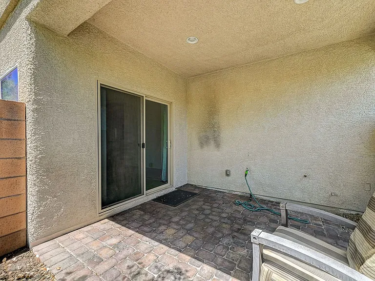9522 Vega Carpio Ave — Photo 45