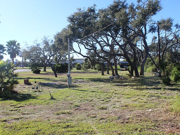 4th image of 2004 Tule Park Dr