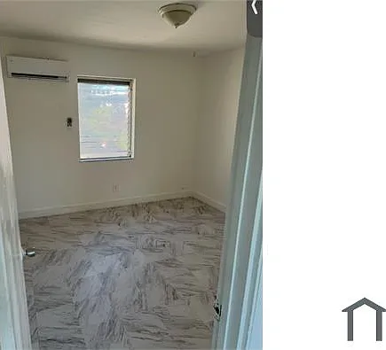 975 NW 5th St — Photo 5