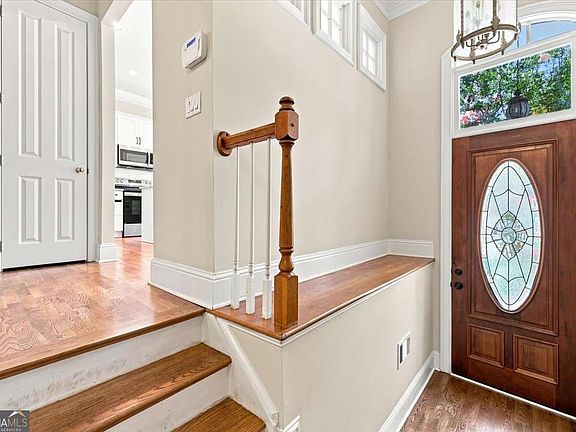 5th image of 1017 Emory Parc Pl