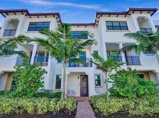 11538 SW 13th Ct, Hollywood, FL 33025