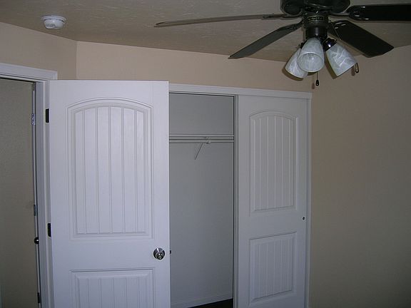 5th image of 315 Clear Lake Ln