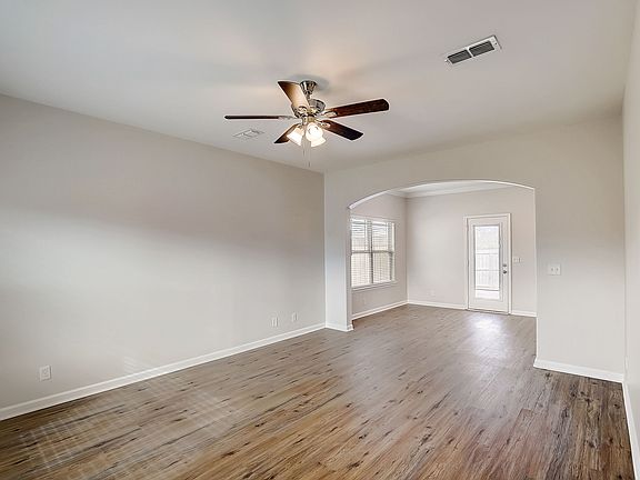 3rd image of 3210 Donnacona Ct