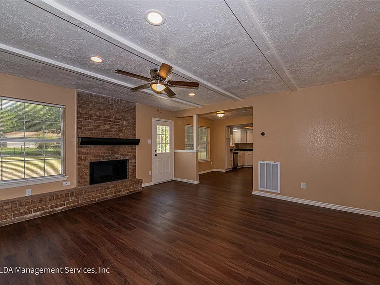 12834 Timothy Dr — Photo 9