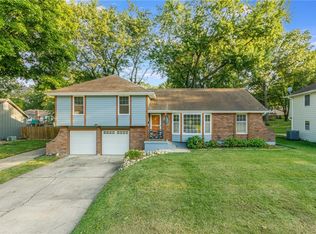 6709 E 126th St, Grandview, MO 64030