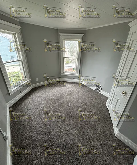 131 Baldwin St — Photo 7