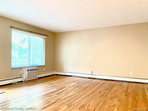 5th image of 475 S Adams Rd APT 19