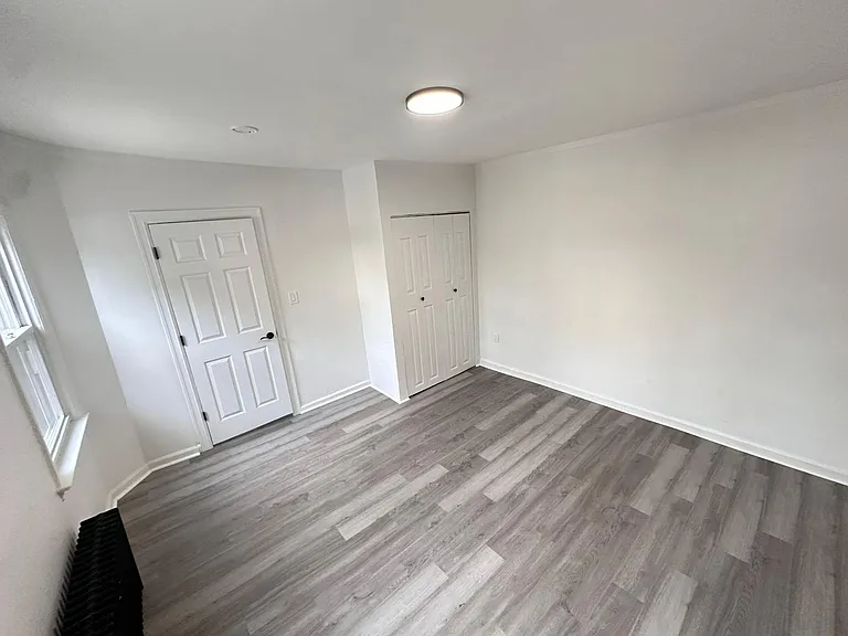 109 S 7th Ave #5 — Photo 12
