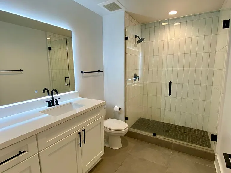 Lofts At Abrams Fixtures — Photo 38