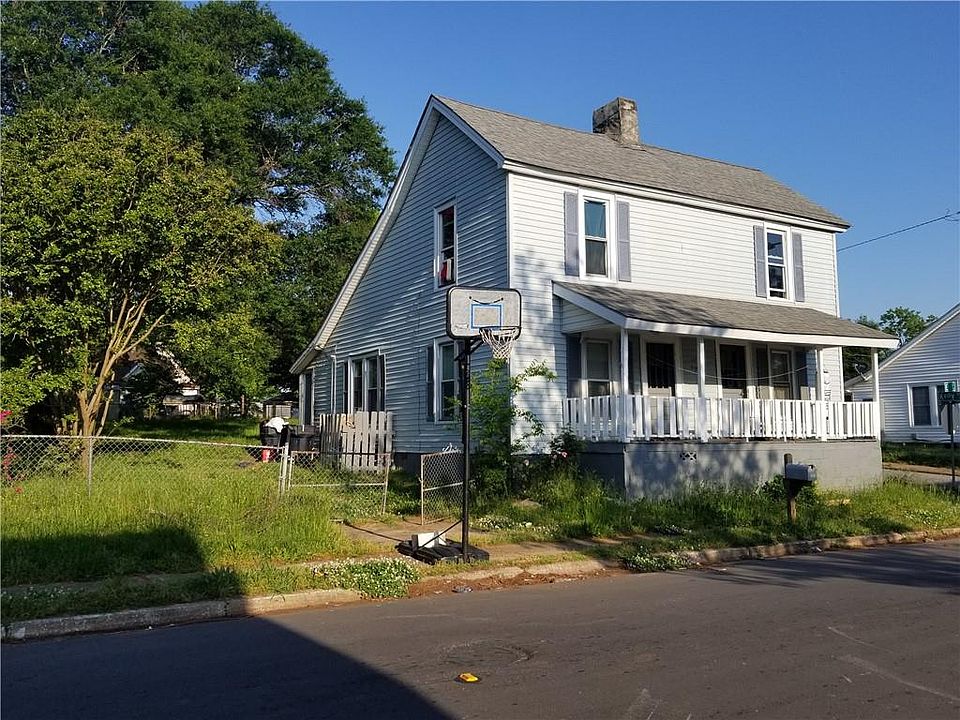2nd image of 327 E St
