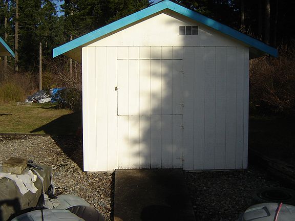 Garden Shed w/Power