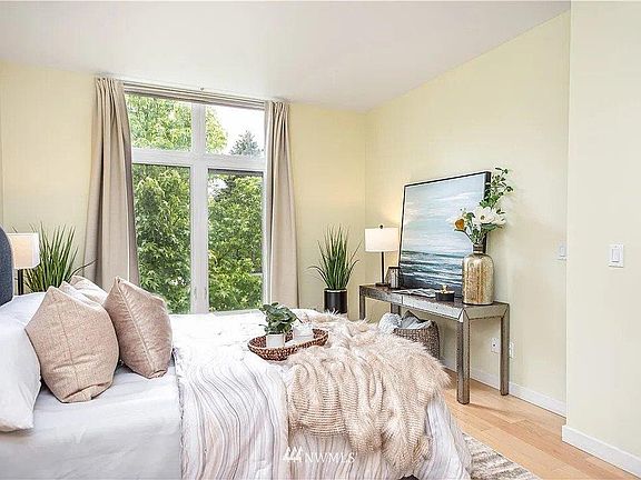 2nd image of 150 102nd Ave SE Unit 304