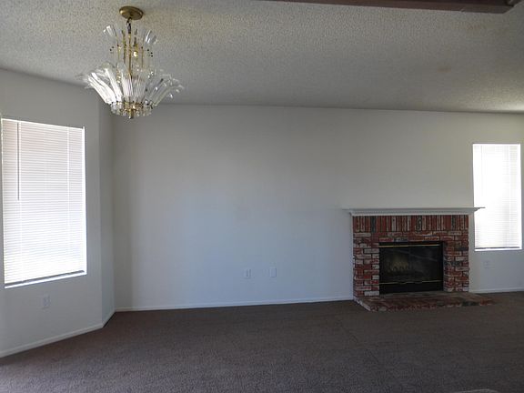 3rd image of 188 E Manchester Ln
