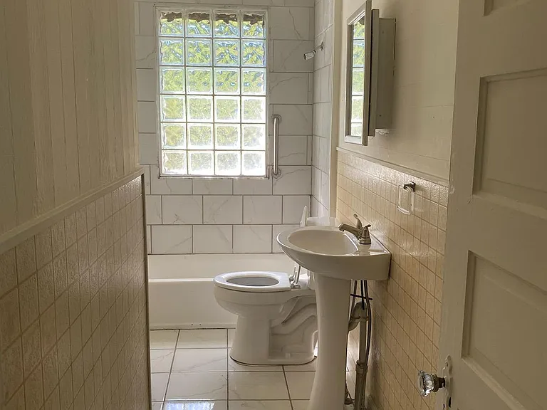 133 Broad St — Photo 14