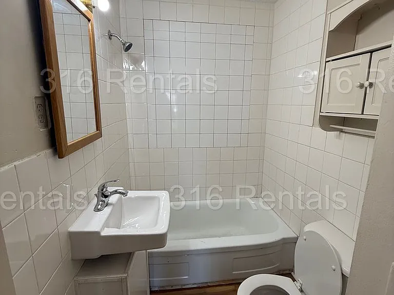 2755 S Greenwood St — Photo 4