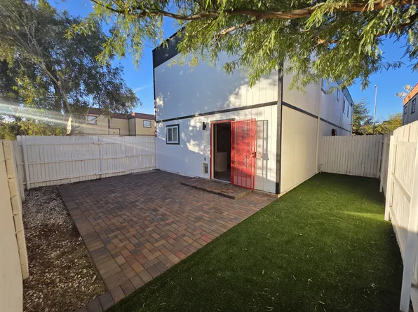 1749 E Pepper Cir, Mesa, AZ