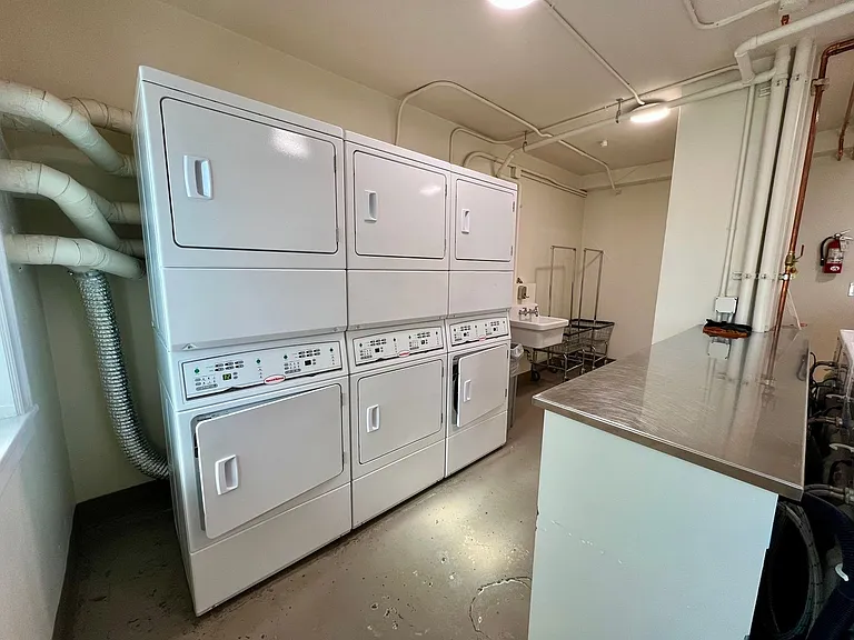 2015 NW Flanders St #502 — Photo 26