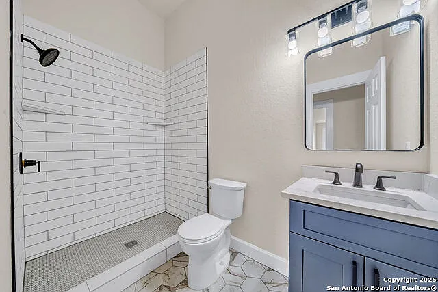 530 E Carson St — Photo 15