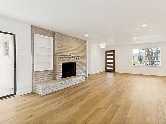 5th image of 437 Summit Dr