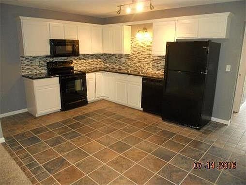 4th image of 15420 E 48th St