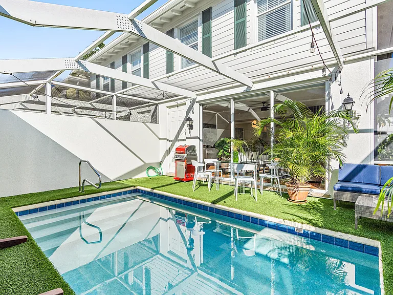 116 Caravelle Dr — Photo 5