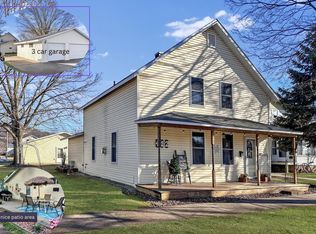 412 N Wacouta Avenue, Prairie Du Chien, WI 53821