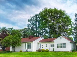 300 Darlington Rd, Beaver Falls, PA 15010