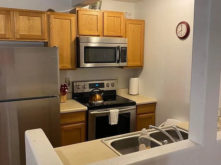 1435 W 25th Ave — Photo 1