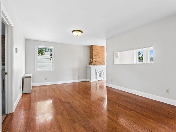 5th image of 287 Spring Street #7