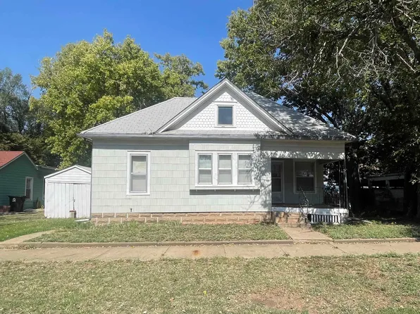 818 W Elm St, Salina, KS 67401