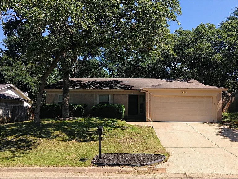 4401 Andalusia Trl — Photo 1