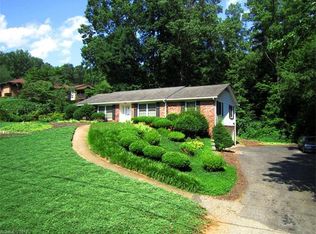 8 Fern Glade Rd, Asheville, NC 28804