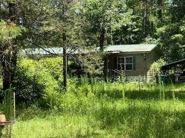 275 Riverwalk Rd, Boligee, AL 35443