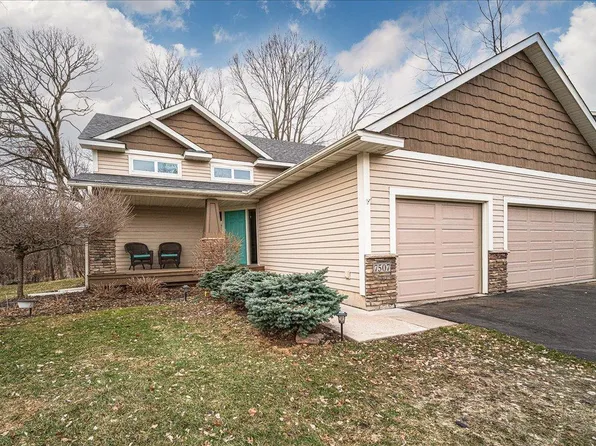 7507 Taylor Dr, Savage, MN 55378