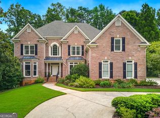 5570 Stoneleigh Dr, Suwanee, GA 30024