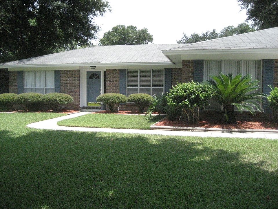 Immaculate Pool Home