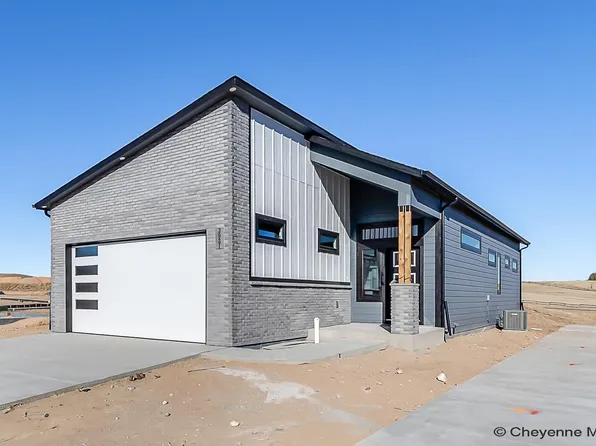 3931 Saddle Back Ln, Cheyenne, WY 82001