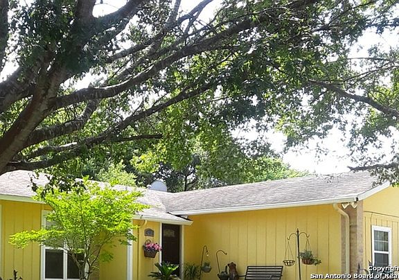 4th image of 16354 Ross Oak St