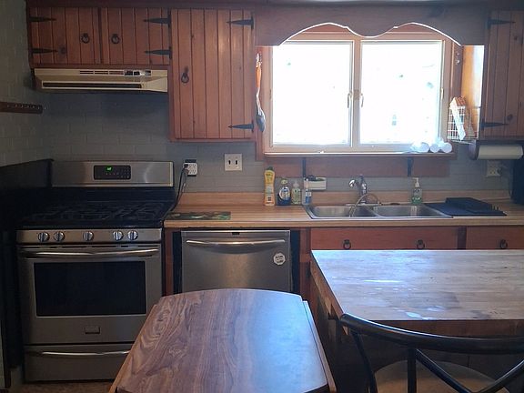 4th image of 146 Lorimer Lake Rd