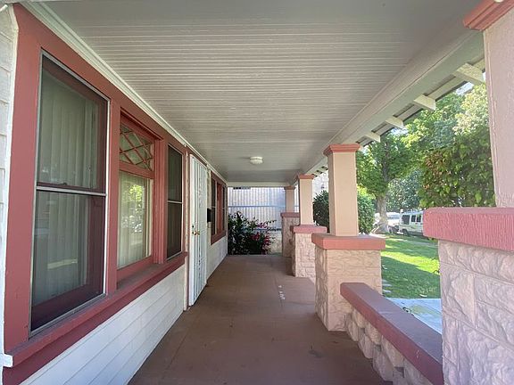 3rd image of 352 Pioneer Dr