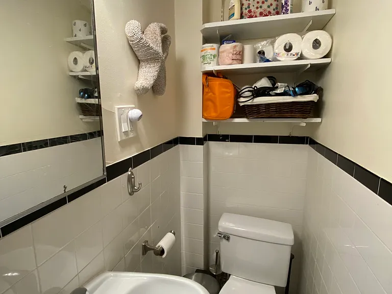 14 Chiswick Rd #1 — Photo 6